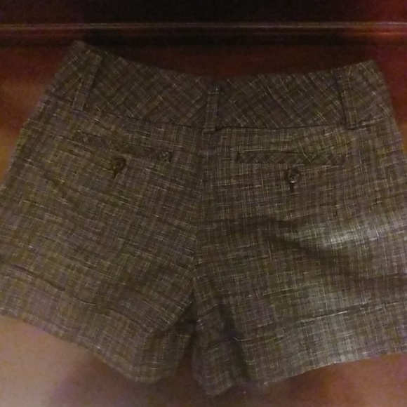 Dress shorts - Picture 2 of 3